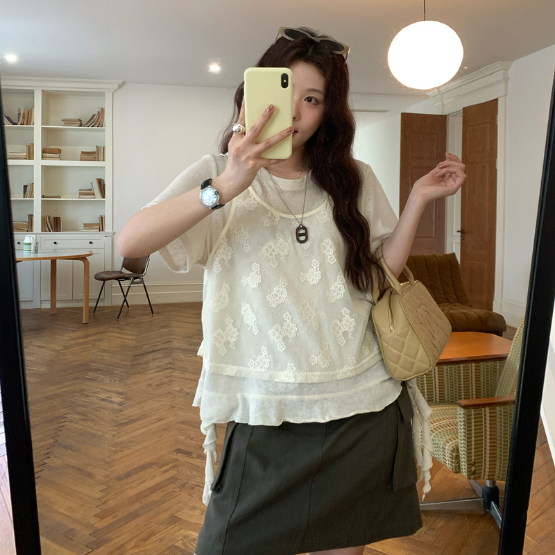 Naz Plus-Size Summer Lace Vest Fake Two-Piece Stylish Short-Sleeve Top for Chubby Women Versatile Korean Style Elegant T-Shirt Naz Plus-Size Summer Lace Vest Fake Two-Piece Stylish Short-Sleeve Top for Chubby Women Versatile Korean Style Elegant T-Shirt