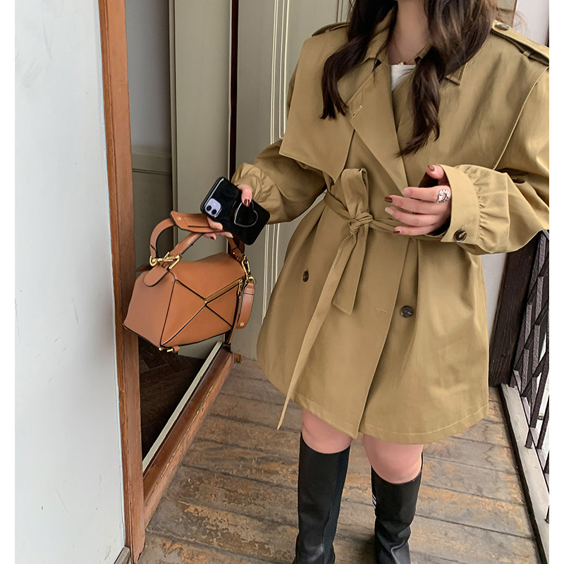 NAZ nazi big size 2022 early spring new Korean version design sense small crowdwind clothes fat mm retro slim coat tide
