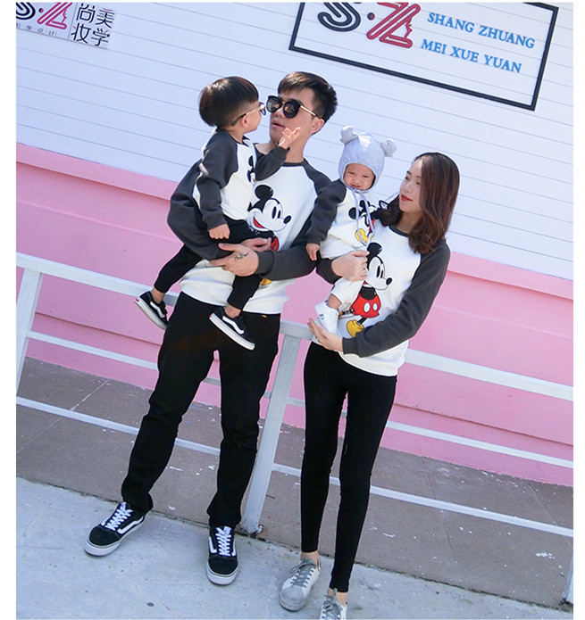 Áo thun cotton cotton dài tay cho bé sơ sinh và quần áo mùa thu cho gia đình gồm ba chiếc áo len nữ mùa xuân và mùa thu cho mẹ - Trang phục dành cho cha mẹ và con kinh doanh quần áo trẻ em