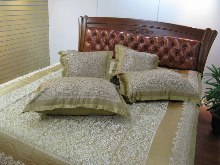 All Jinsheng 9901 jade light satin bedding with five pieces of yellow brown bed cover pillowcase cushion cover manufacturer direct marketing-Taobao