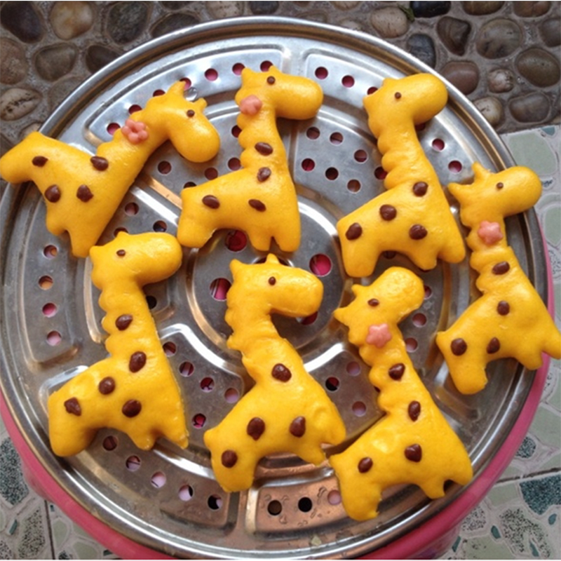 Cartoon animal manual steamed steamed mould package stainless steel cookie cutting die fruit and vegetables rice burger mold