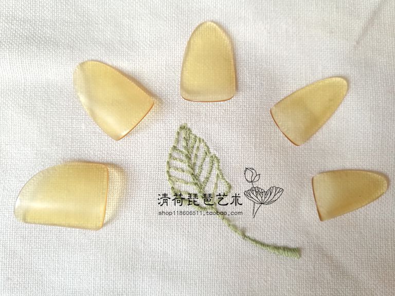 Buy one of the four senior yellow race Lu LuLu Pipa Nail Test Examination Competition Performance