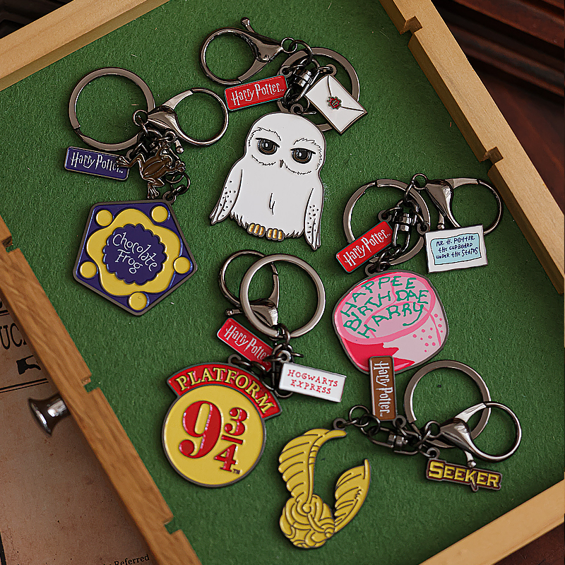 Authentic Harry Potter Hedwig Keychain Hagrid Cake Bag Charm Golden Snitch Chocolate Frog