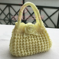 Кремовая белая сумка