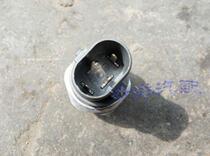  Isuzu pump truck mixer truck pressure switch Car air conditioning drying bottle high and low pressure valve R12 134A