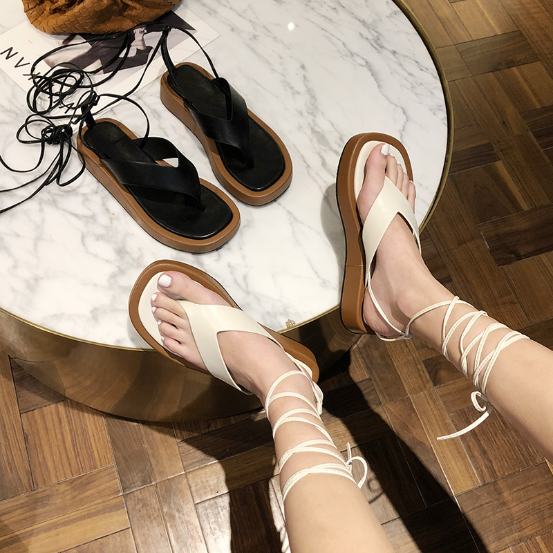 Thick-soled thong sandals 2022 summer new square head flip-flops outside wear cross strap sandals women's flat shoes fairy