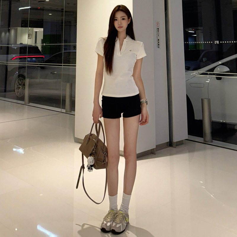 Black Sports Shorts for Women, Summer High-Waisted A-Line Slimming Shorts for Petite Figures, Casual Fitness Hot Pants That Hug the Hips