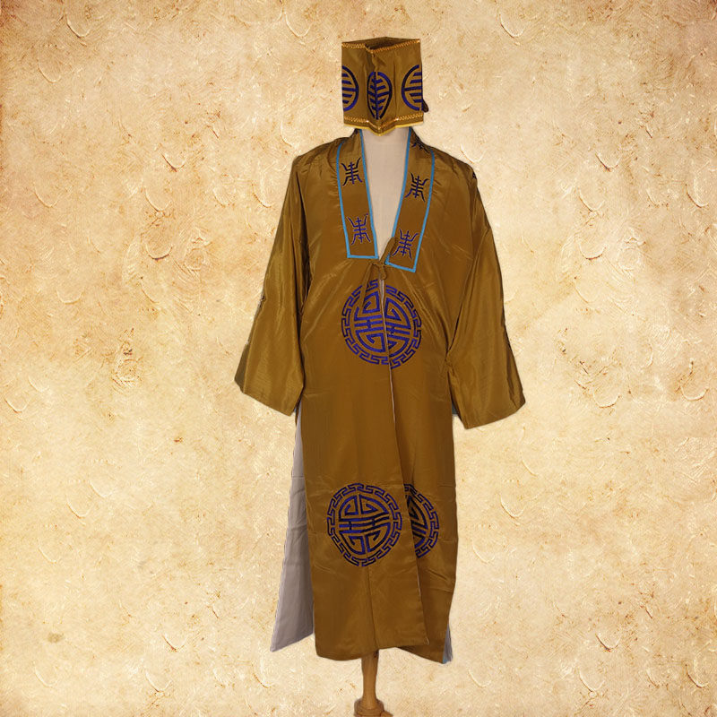 Tang Bohu, a wealthy businessman and land lord, points out Qiuxiang, a foreigner, and a foreigner, who wears Peking opera and Yue opera, and wears old clothes for rent.