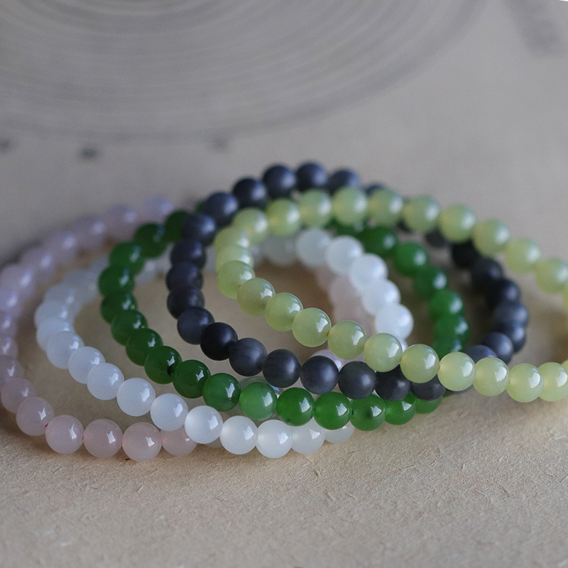 Women's natural Hetian jade hand jasper white jade yellow material blue and white seed material lotus root starch color 6mm single ring hand string