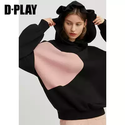 DPLAY de Para Winter new product European and American love pattern cute age-old loose hooded sweatshirt women