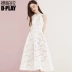 DPLAY Depala đầu mùa thu Châu Âu và Mỹ trắng hollow không tay Một từ váy eo dress hội nghị thường niên ăn mặc váy A-Line Váy