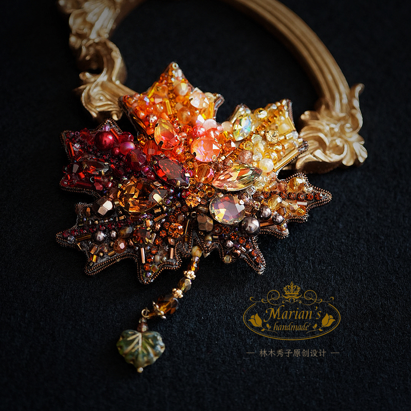 Original Maple Leaf Jewelry-Style Full Diamond Handmade Embroidery Brooch Accessory DIY Bead Embroidery Materials Include the Course