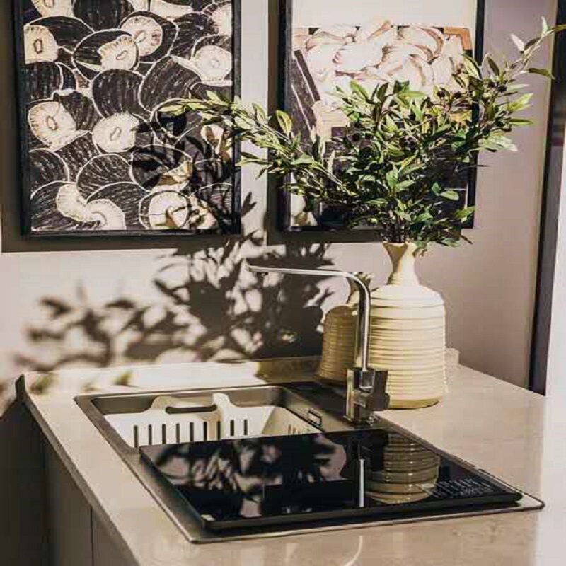 Square-way dishwasher