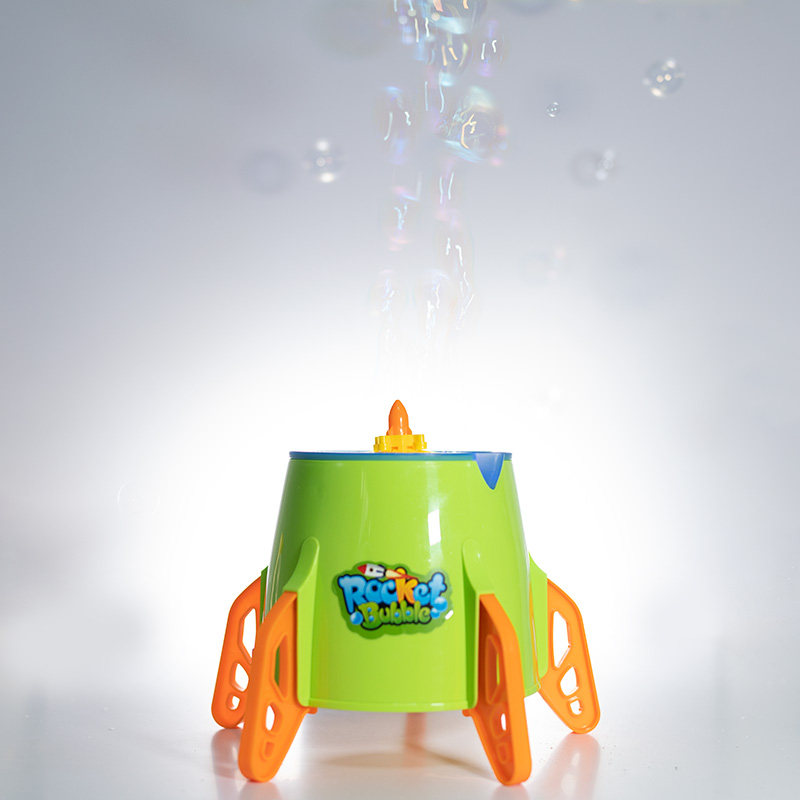 Children 3 + years old large flow electric sound and light full automatic bubble machine Toy rocket Terra Gatlin not leaking liquid 
