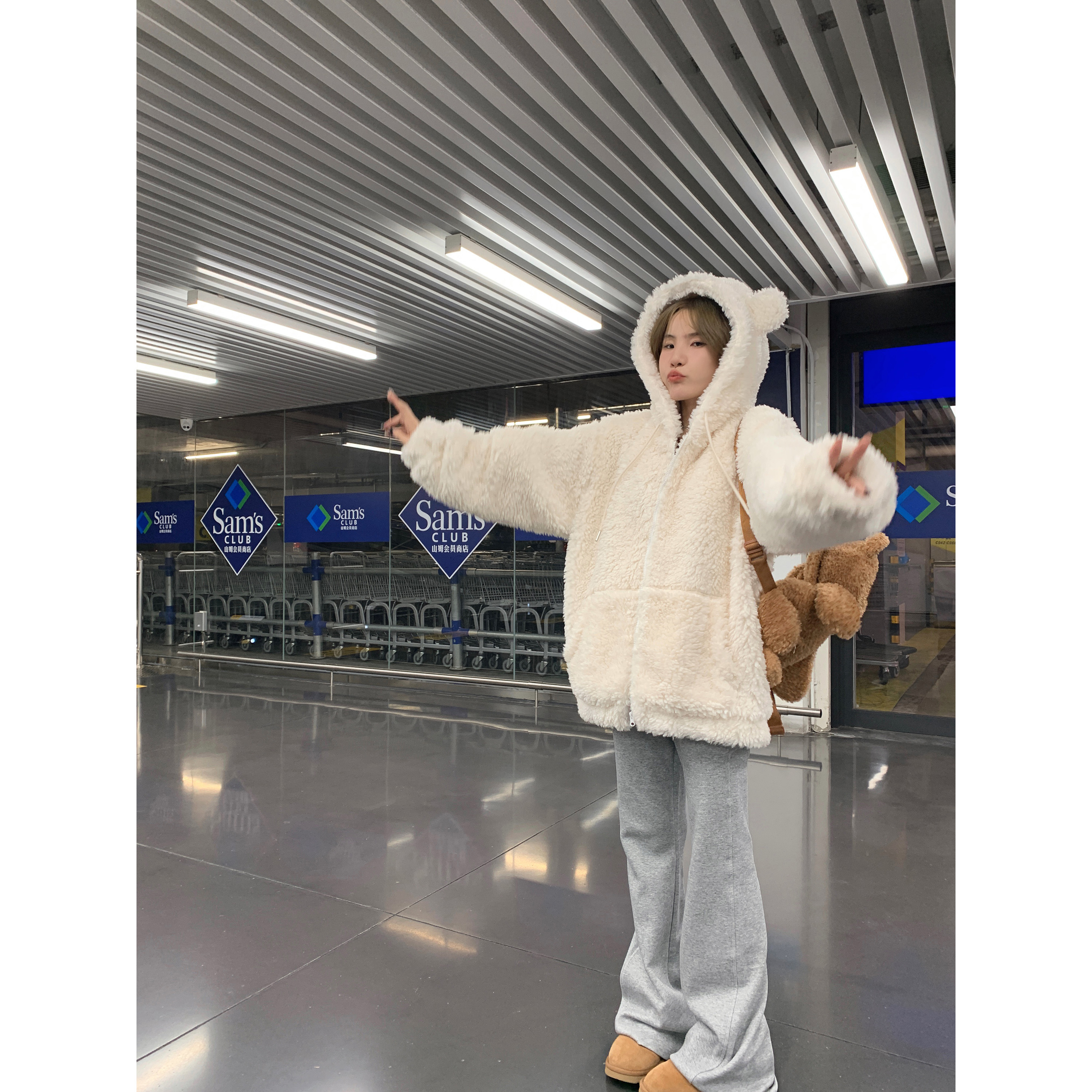 Hole really annoying lamb wool jacket small bear ears fur coat female autumn winter thickened with cap small sub-Taobao