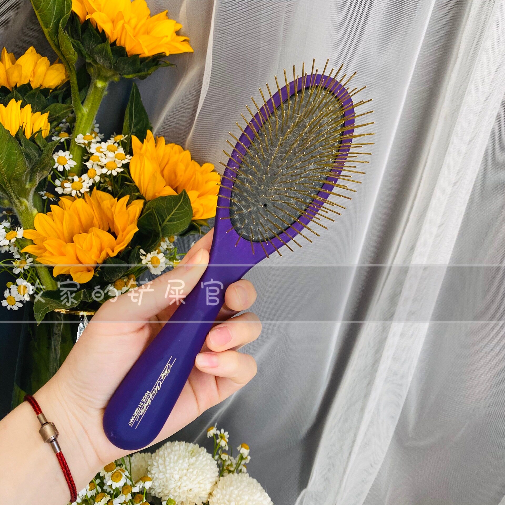 Chris Christensen Klistine senker's home comb with a comb handle comb to open the knot Mao fluffy