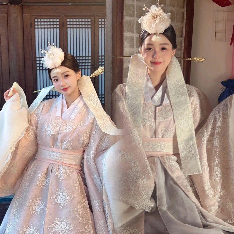 New Korean-Style Women's Clothing, Traditional Korean Hanbok, Photo Studio Photography Outfit, Yanji Check-In Popular Travel Photography Outfit New Korean-Style Women's Clothing, Traditional Korean Hanbok, Photo Studio Photography Outfit, Yanji Check-In Popular Travel Photography Outfit