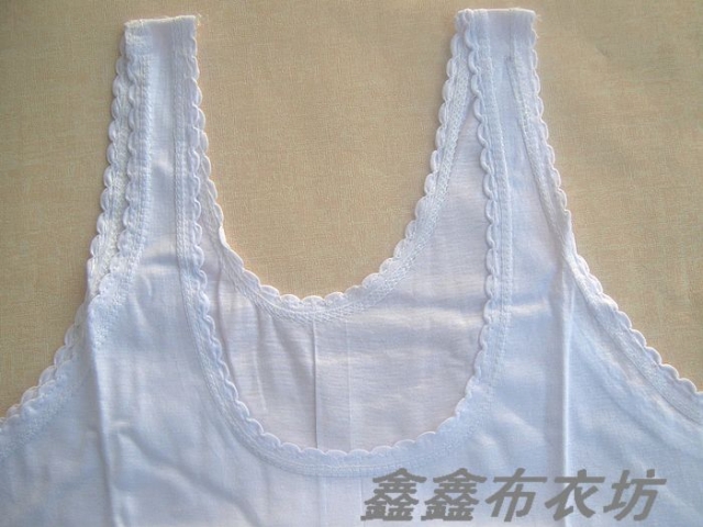 Ba món quà đặc biệt 10 nhân dân tệ một chiếc áo vest trắng chính hãng của Thiên Tân - Áo vest ao thun ba lo nu