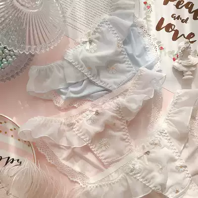 Japanese girl panties Women's fresh and sweet low-waist briefs milk silk flying edge lace flower embroidery shorts