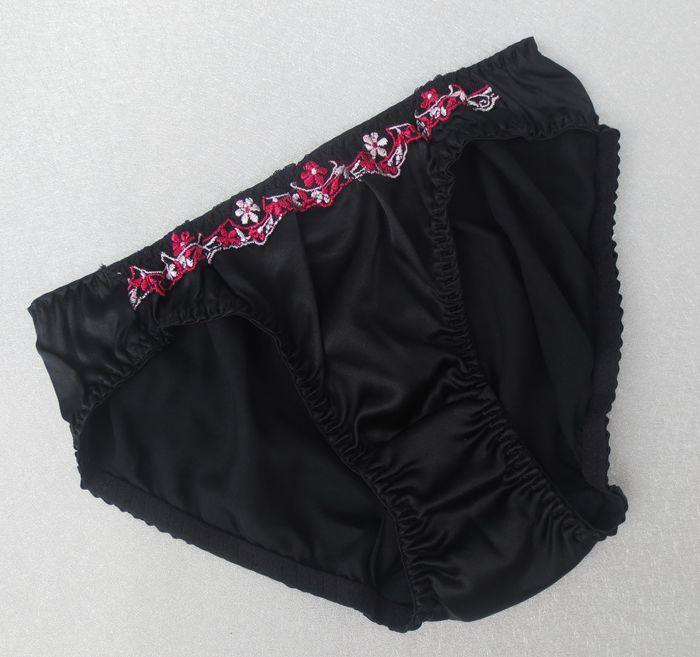 Slip sexy en soie - Ref 662970 Image 28