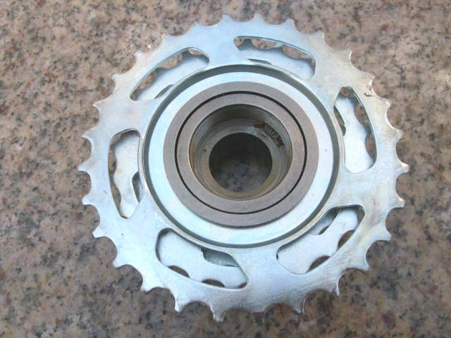 Pignon de vélo 8 vitesses - Ref 2378597 Image 3