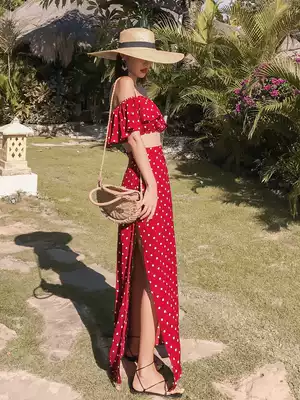 2021 new women's one-shoulder dress travel photo wearing suit Sanya beach skirt seaside holiday super fairy