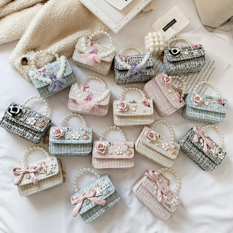 New children Slanted Scapegoat Fashion Princess Small Bag Tide Han Edition Girl's Hand Chain Bag Baby Super Cute Cable-covered Bag