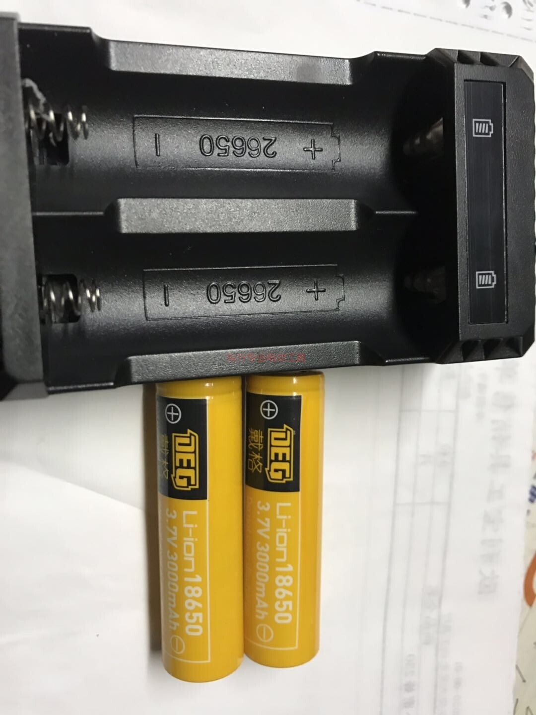 Daige 12-line charger infrared level water meter lithium battery 18650 original wall-mounted meter universal accessories