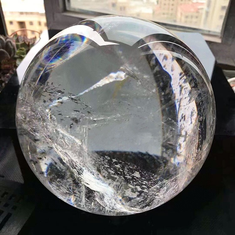Recommended Natural White Crystal Ball, Large Transparent Rainbow Ball, Suitable for Home, Office, Housewarming, Opening Ceremony Decoration