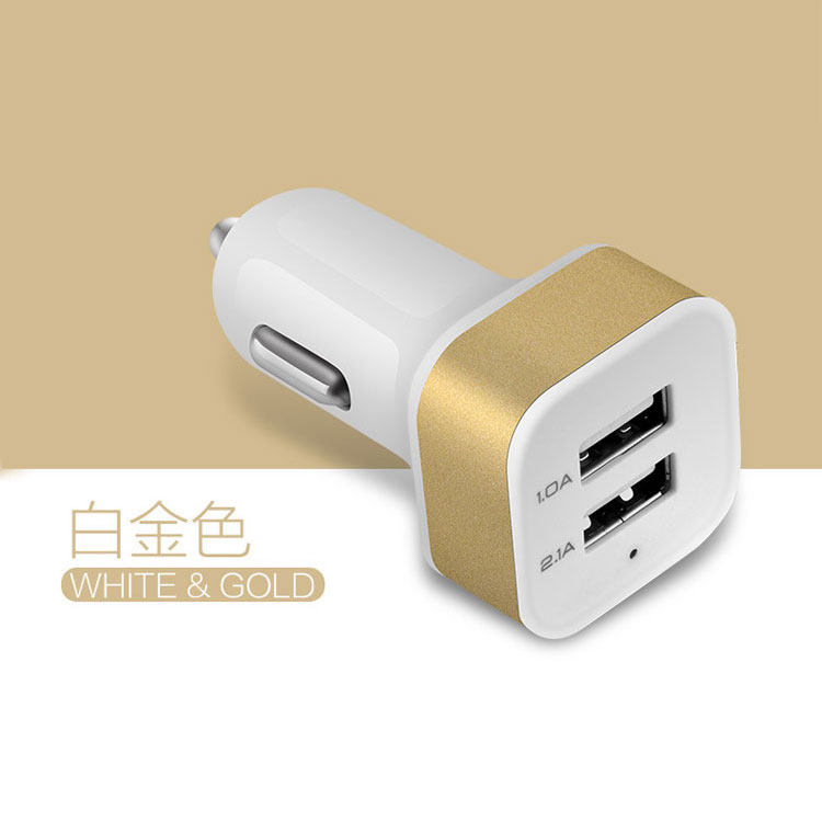 Mô hình vụ nổ khuyến cáo kép sạc xe hơi USB núm vú loại thuốc lá bán nóng bán phụ kiện điện thoại di động đặc biệt giới hạn thời gian thứ hai