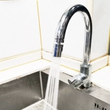 Водяной смеситель брызг -Накрытая головка кухонная ванная комната универсальное вращение вода с разбрызгиванием.