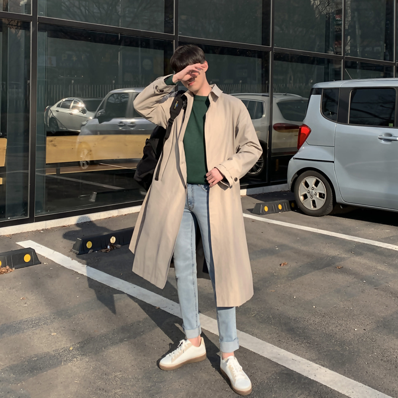 2021 spring and autumn new windbreaker men's coat Korean version of the trend is thin in the long version of the British style handsome men's coat