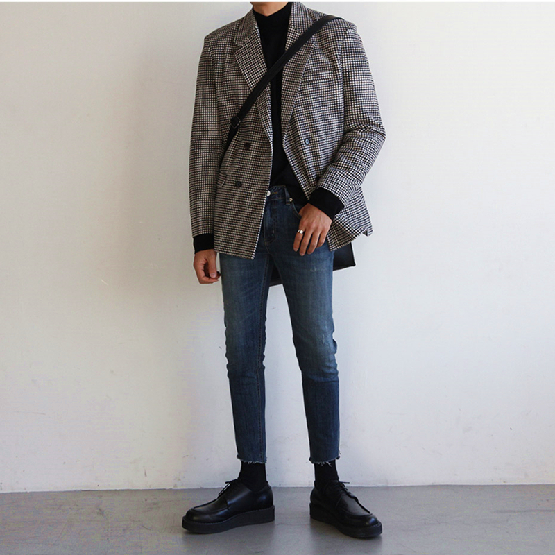 Men's woolen sweaty coat men's short-and double-row buttoned Korean version of the winter cashmere checkered male coat boom