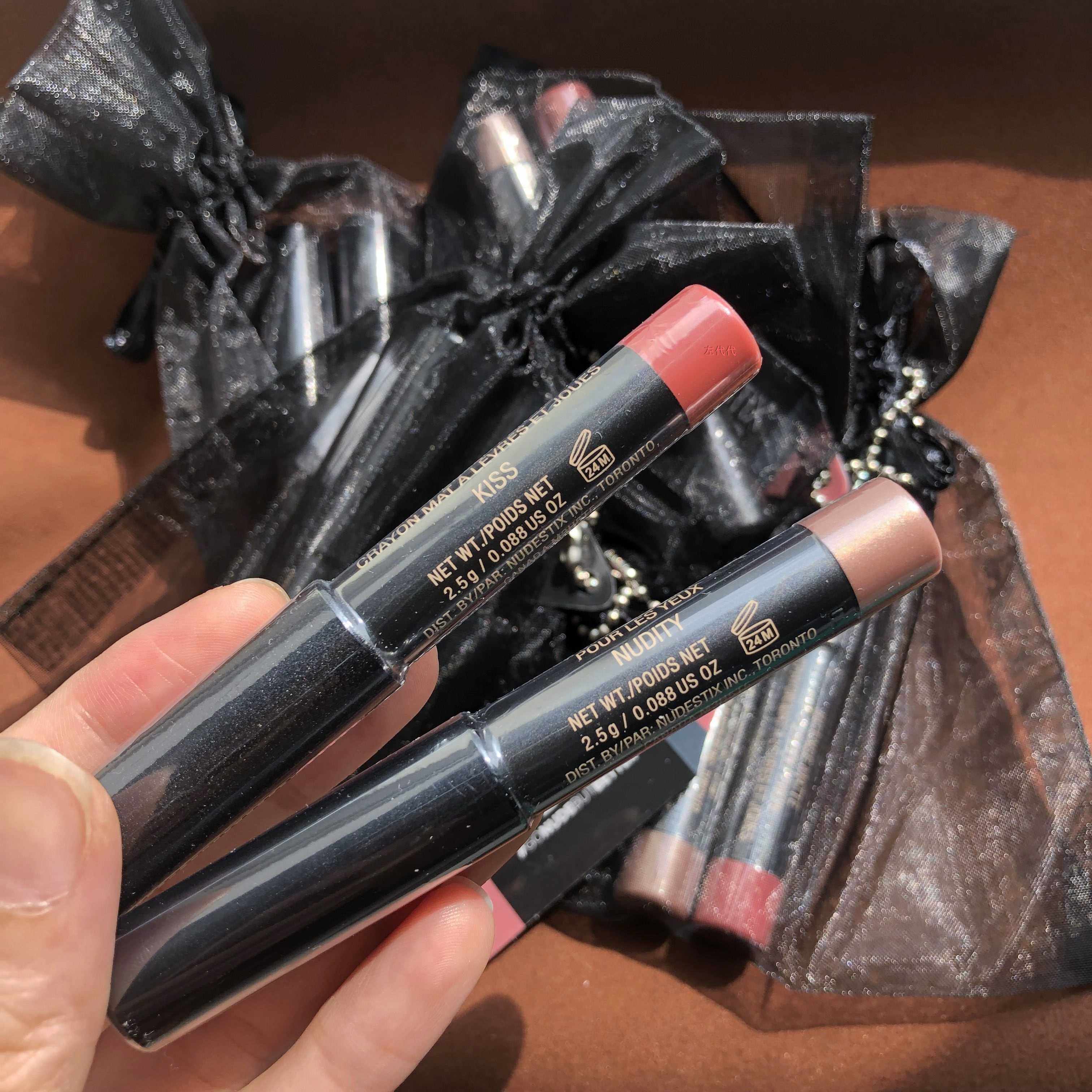 Beauty Buy Spot Nudestix Mini Eye Shadow Pen 2 5g blush lipstick lipstick Red Pen Positive Dress Overvalued Suit