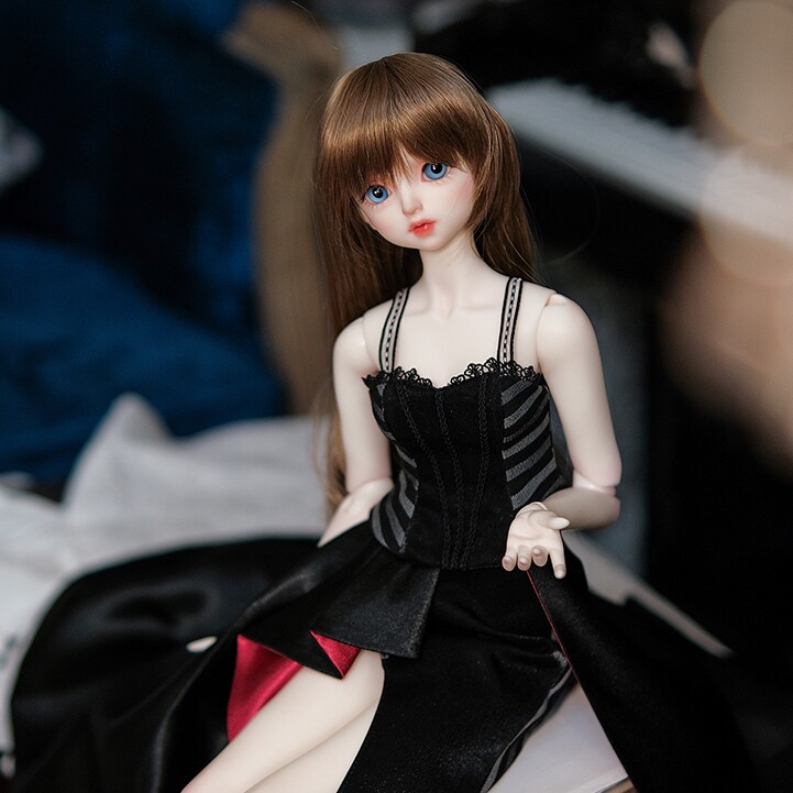 LLY牛仔裤