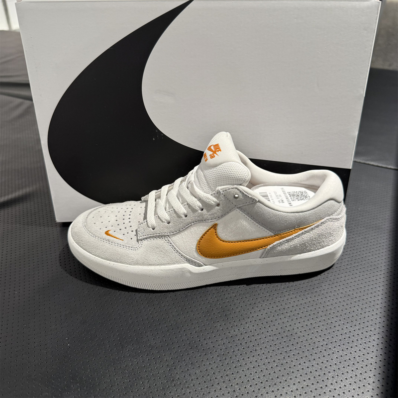 Authentic Nike Men's Casual Skateboard Shoes 2026 Autumn New Sb Series Breathable Sports Shoes Dv5477