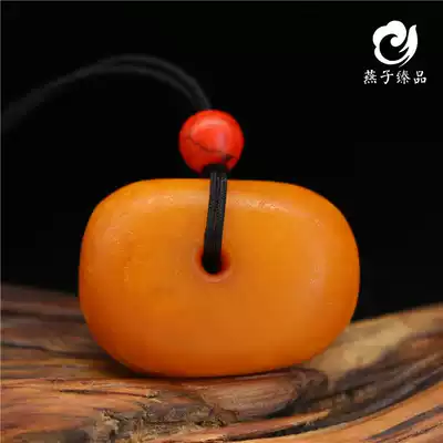 (Swallow best product)11 02 grams of natural old beeswax cake pendant chanterelle yellow amber necklace for men and women