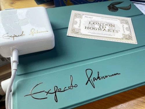 Волшебный металлический ноутбук, чехол для телефона, чемодан, светоотражательный скейтборд