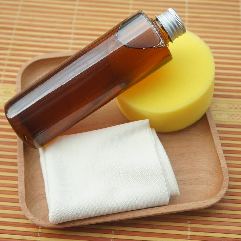 Walnut oil plays with gourd oil maintenance antique Buddha Root carved olive nucleus gold string tea plate