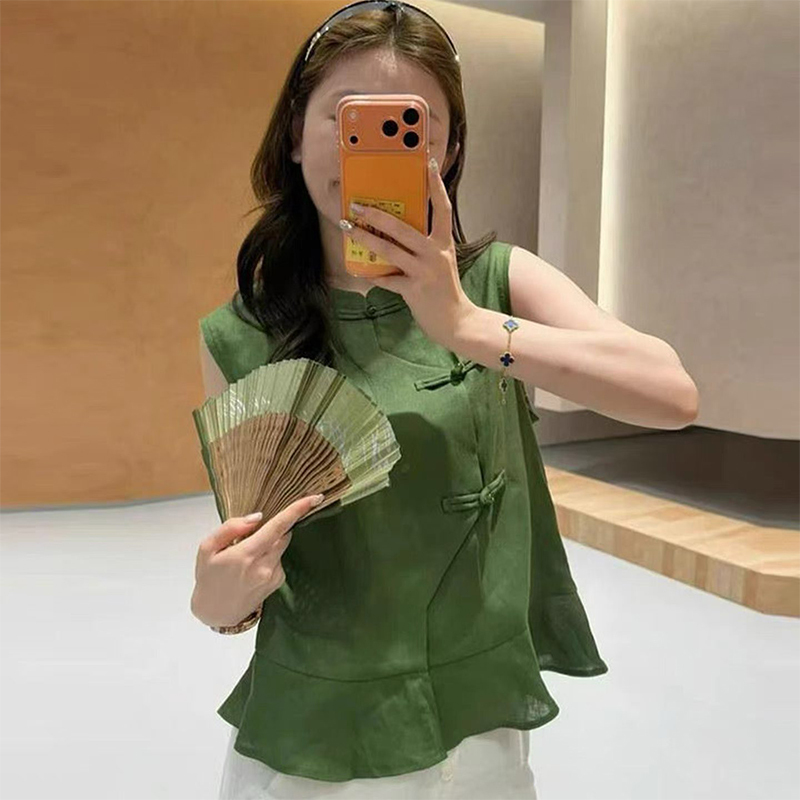 New Chinese-Style Stand-Collar Sleeveless Vest for Women, 2026 Summer, with Buttoned Ruffles, Stylish and High-End Green Top