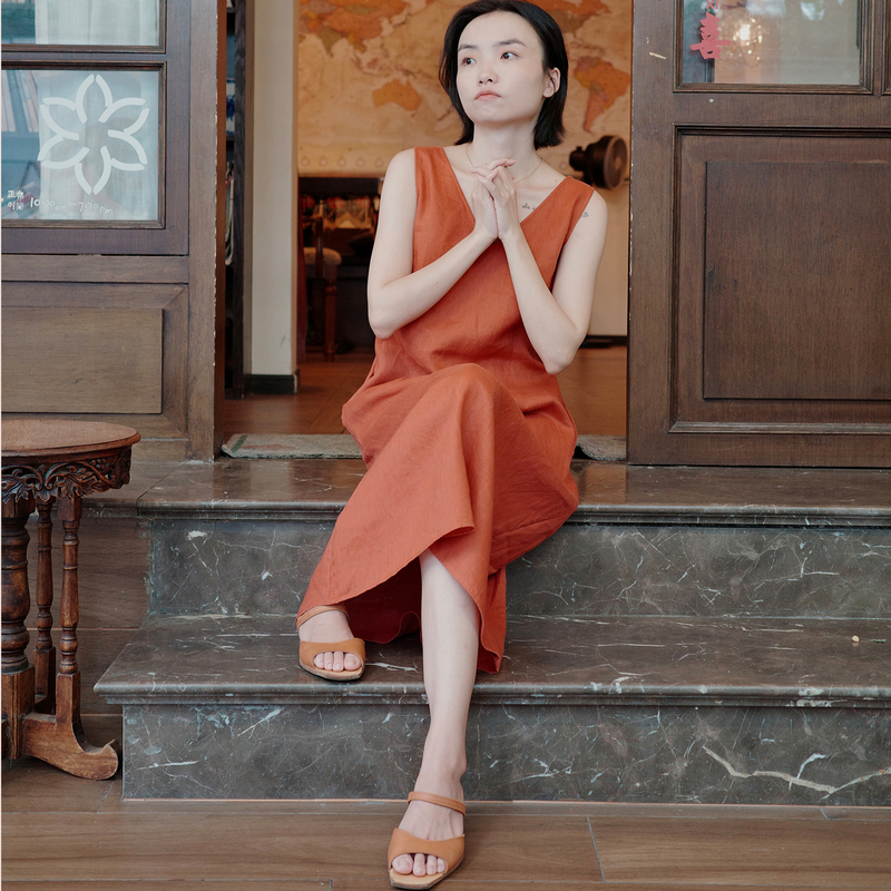 Flora in Stock: Linen Red Dress, High-End Tailoring with Pockets, Two Ways to Wear, Comes with a Belt
