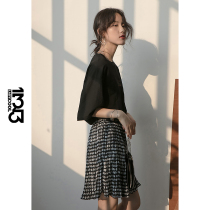 1313 black and white jacquard fine pleated wave dots elastic high waist A- line dress women 2019 summer vintage chiffon pleated skirt