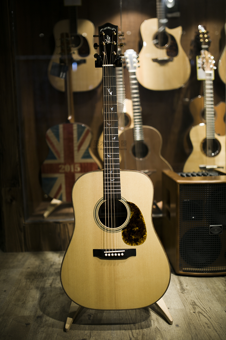 Dalian Log Church Merino Handmade Greven Oshio D Bamei Wood Guitar Spot