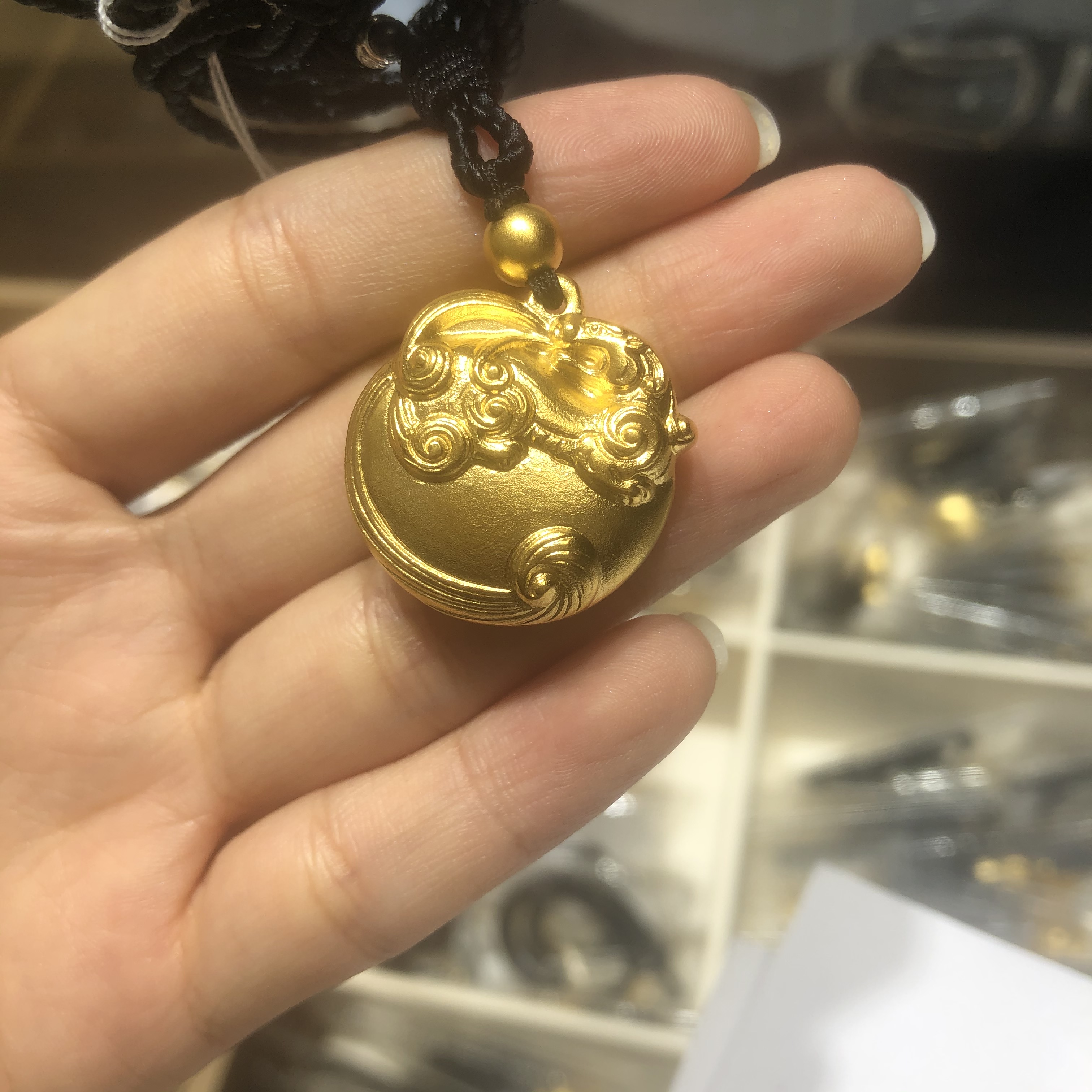Everyone's altar jewelry ancient gold lucky Pixiu round card pendant Nafuku Pichu necklace pure gold 999