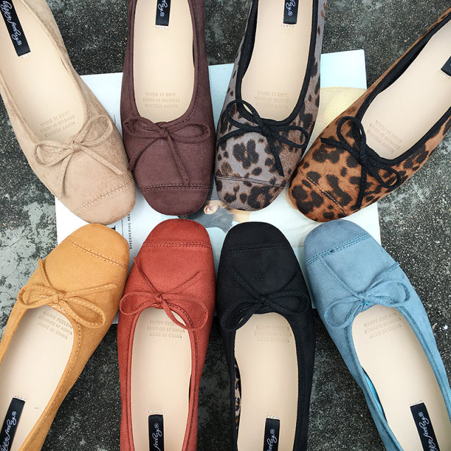 ເກີບຜູ້ຍິງ happyfeeling suede flat leopard ພິມເກີບໃຫມ່ຂອງແມ່ຍິງ 2023 ແບບຮ້ອນອິນເຕີເນັດສະເຫຼີມສະຫຼອງດູໃບໄມ້ລົ່ນເກີບດຽວ