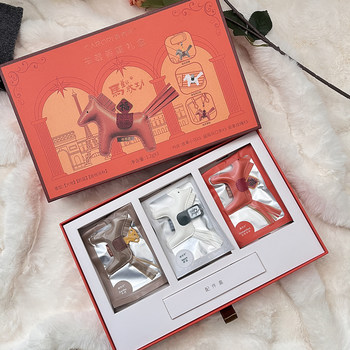 Good Luck in the Year of the Horse: Car Fragrance Diffuser Gift Box, Long-Lasting Scent and Odor Removal for the Air Vent