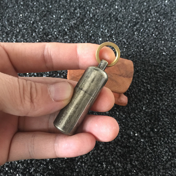 Austrian brand IMCO loves cool kerosene lighter retro creativity old fashioned 6100 screwball lid mini waterproof oil press