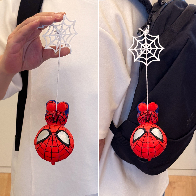 Spider-Man Knitted Doll Pendant, Spider-Man Figurine Keychain, Backpack Decoration, Fun Doll, Gift for Friends