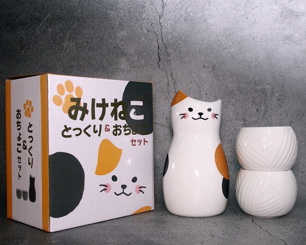 JL Outlet Japan Ceramic Clear Wine Ware Suit Three Flowers Kittens Day Style Clear Wine Jug Wool Jersey Ball Wine Cup Set-Taobao