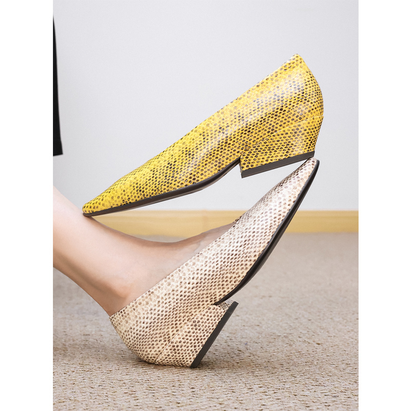 Kaka Paris Show Style Soft Lambskin Rattlesnake Pattern Comfortable Shallow Wedge Mid-Heel Slip-On Shoes for All Seasons